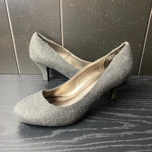 George Women's Gray Heels Size 9 1/2 Round Toe Classic Style